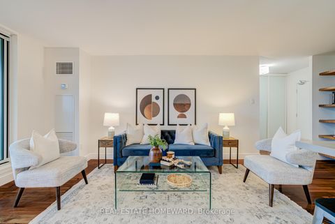Photo 4 at 1610 - 100 Quebec Avenue, High Park North, Toronto