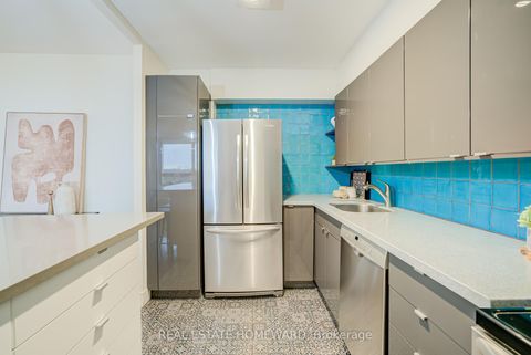 Photo 10 at 1610 - 100 Quebec Avenue, High Park North, Toronto
