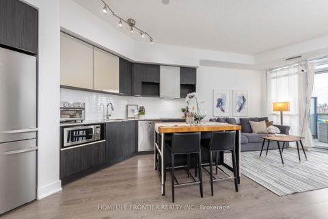 Photo 5 at 222 - 99 The Donway W, Don Mills, Toronto