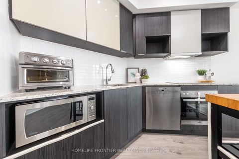 Photo 7 at 222 - 99 The Donway W, Don Mills, Toronto