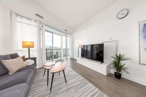 Photo 12 at 222 - 99 The Donway W, Don Mills, Toronto