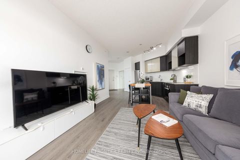 Photo 13 at 222 - 99 The Donway W, Don Mills, Toronto