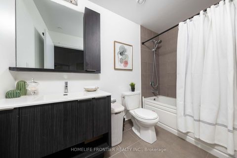 Photo 18 at 222 - 99 The Donway W, Don Mills, Toronto