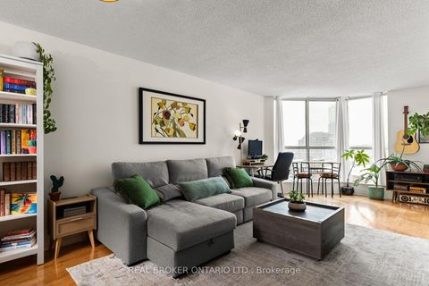 Photo 11 at 504 - 140 Dunlop Street E, City Centre, Barrie