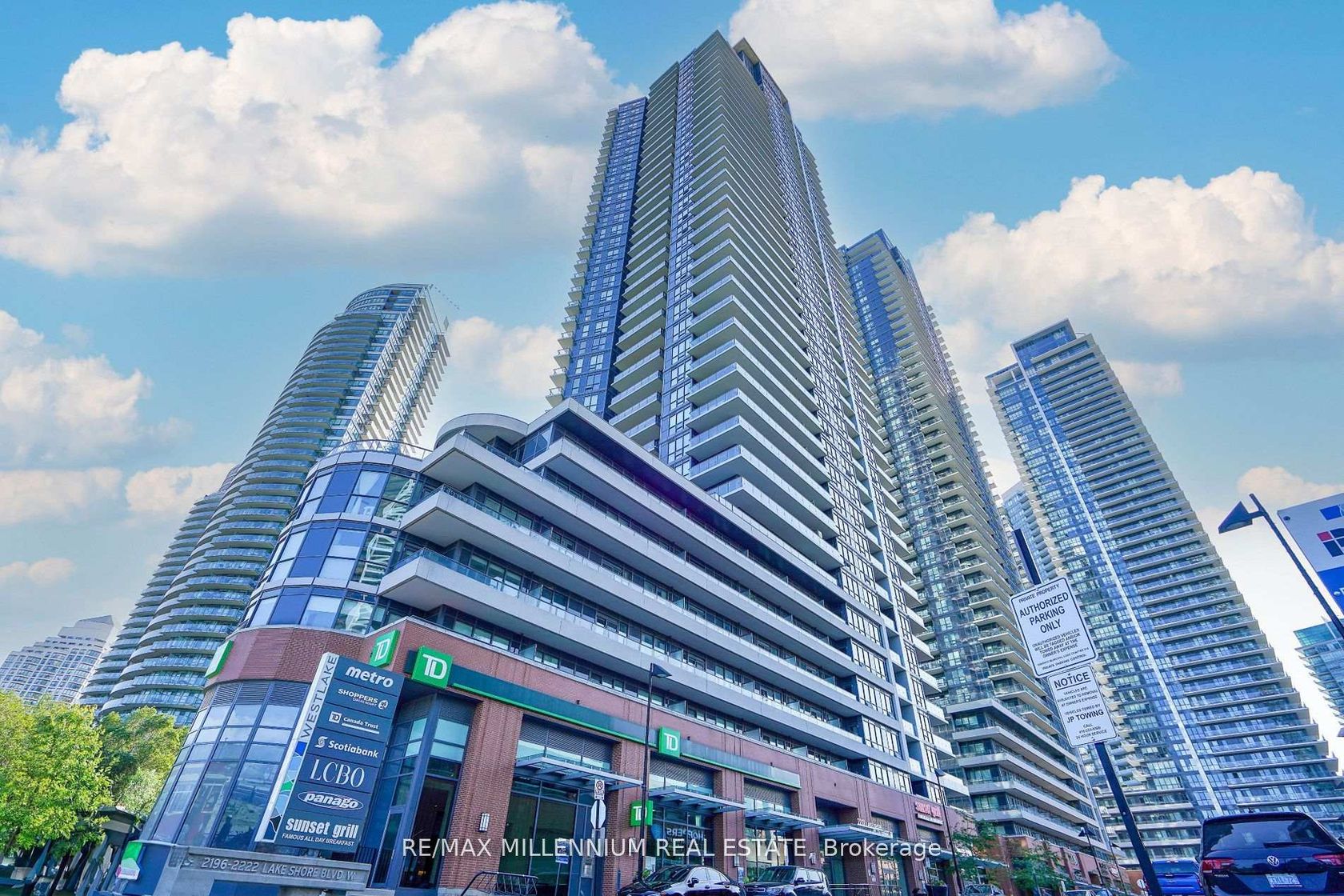 308 - 2212 Lake Shore Boulevard W, Mimico, Toronto photo number 2