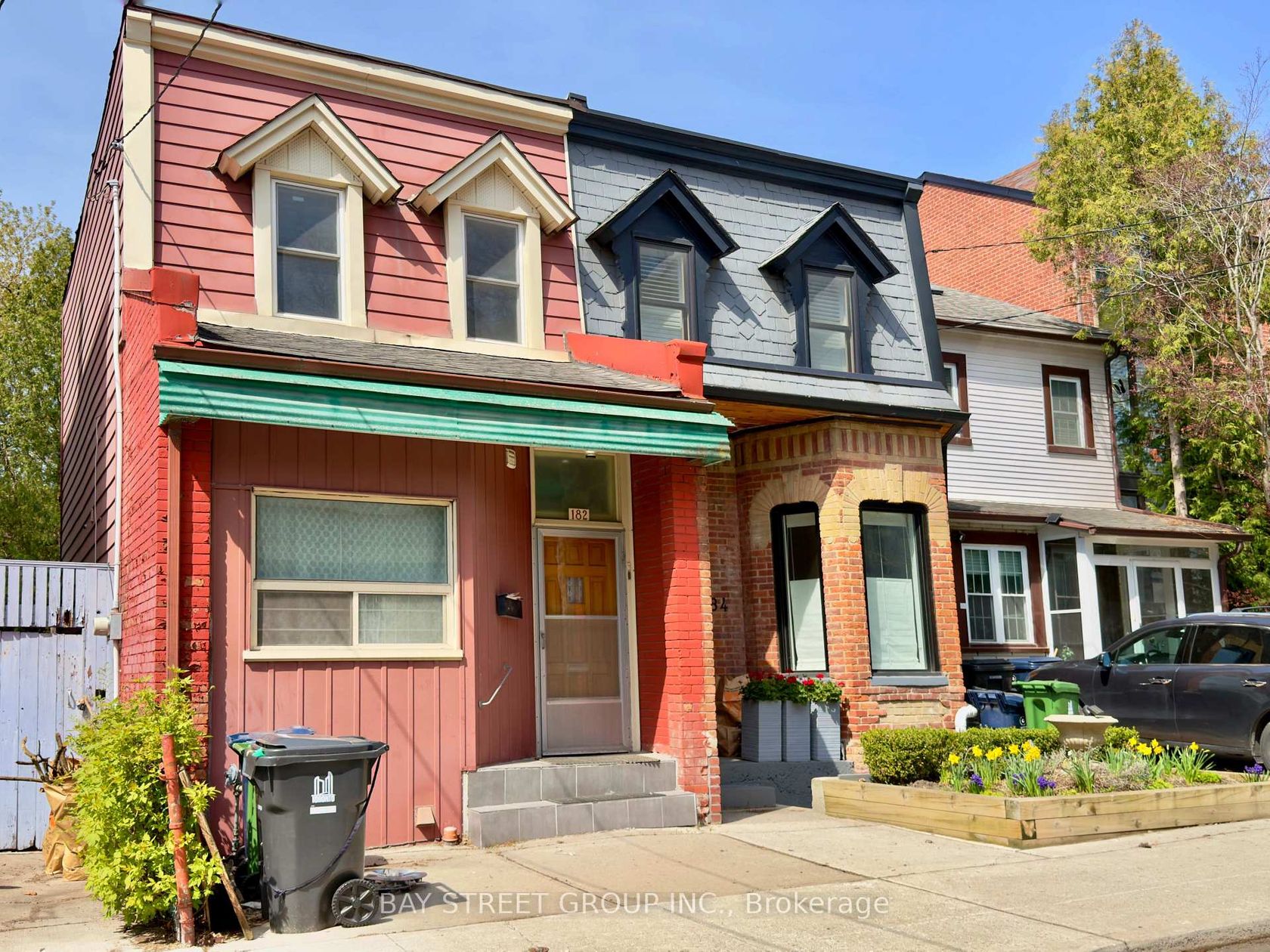 182 Boulton Avenue, South Riverdale, Toronto photo number 2