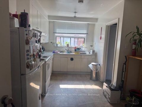 Photo 5 at 757 Lawrence Avenue W, Glen Park, Toronto