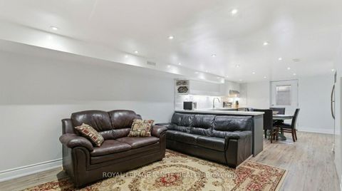 Photo 5 at 10 Cayuga Avenue, Smythe, Toronto