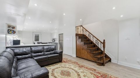 Photo 8 at 10 Cayuga Avenue, Smythe, Toronto