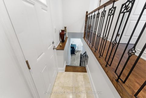Photo 15 at 10 Cayuga Avenue, Smythe, Toronto