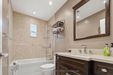 Photo 19 at 10 Cayuga Avenue, Smythe, Toronto