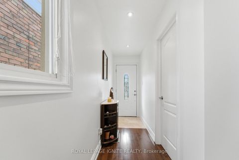 Photo 27 at 10 Cayuga Avenue, Smythe, Toronto