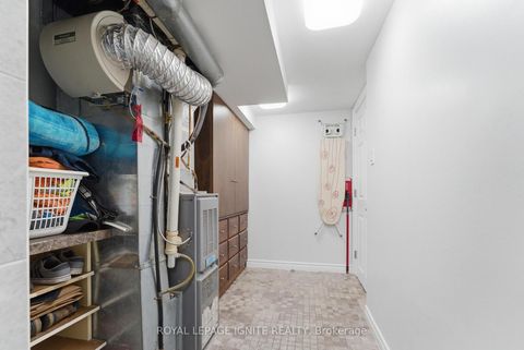 Photo 37 at 10 Cayuga Avenue, Smythe, Toronto