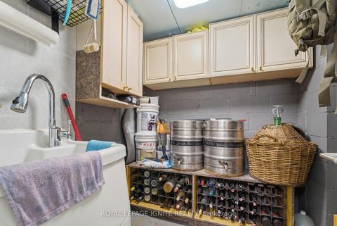 Photo 38 at 10 Cayuga Avenue, Smythe, Toronto