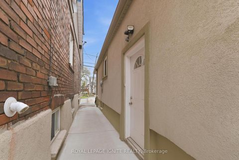 Photo 42 at 10 Cayuga Avenue, Smythe, Toronto