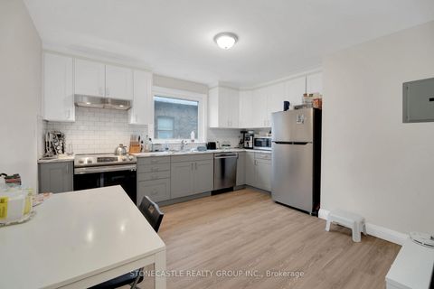 Photo 9 at 55 Thirty Eighth Street, Long Branch, Toronto