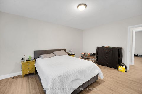 Photo 12 at 55 Thirty Eighth Street, Long Branch, Toronto