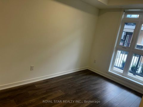 Photo 3 at Q101 - 155 Canon Jackson Drive, Amesbury, Toronto