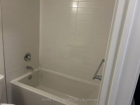 Photo 9 at Q101 - 155 Canon Jackson Drive, Amesbury, Toronto