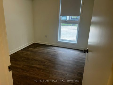 Photo 15 at Q101 - 155 Canon Jackson Drive, Amesbury, Toronto