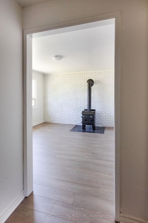 Photo 8 at 347 Hollywood Drive, Keswick South, Georgina