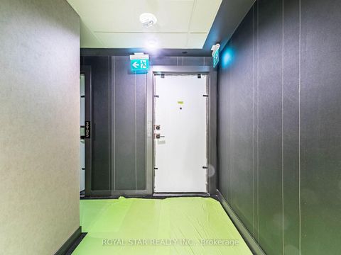 Photo 10 at 2706 - 55 Charles Street E, Yonge Corridor, Toronto