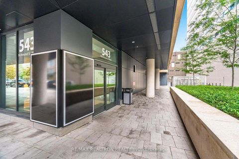 Photo 2 at 1427 - 543 Richmond Street W, Waterfront Communities C1, Toronto