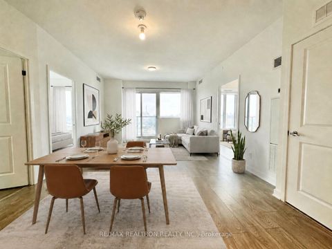 Photo 8 at 1427 - 543 Richmond Street W, Waterfront Communities C1, Toronto