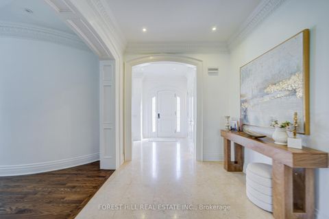 Photo 2 at 7 Legacy Court, Windfields, Toronto