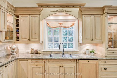 Photo 12 at 7 Legacy Court, Windfields, Toronto