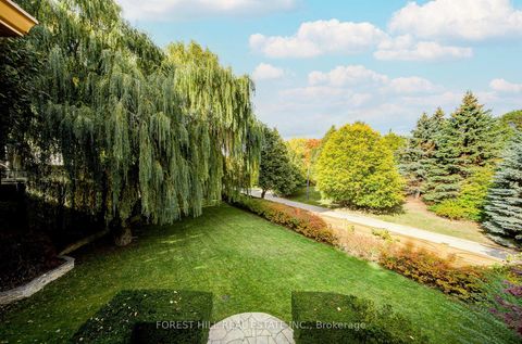 Photo 18 at 7 Legacy Court, Windfields, Toronto