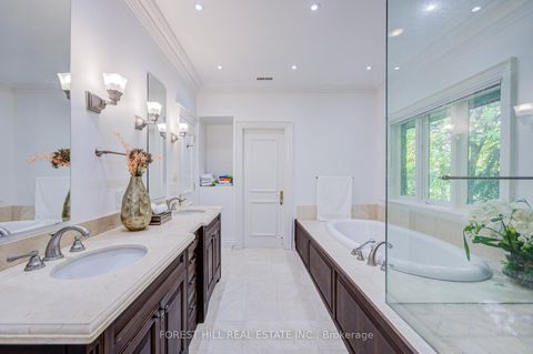 Photo 19 at 7 Legacy Court, Windfields, Toronto