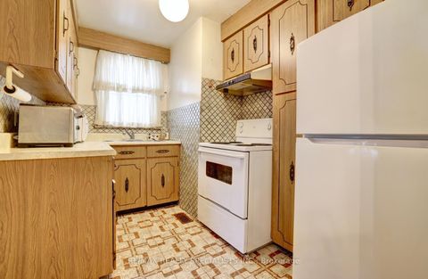 Photo 9 at 54 Marmion Avenue, Nortown, Toronto