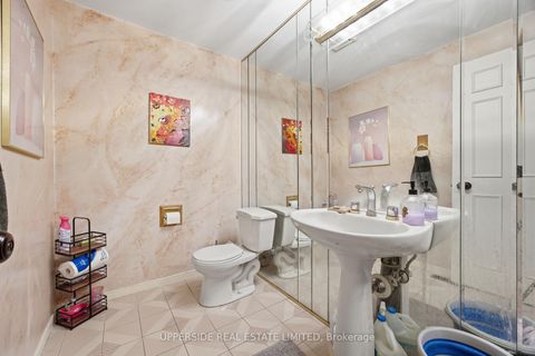 Photo 3 at 691 York Hill Boulevard, Yorkhill, Vaughan