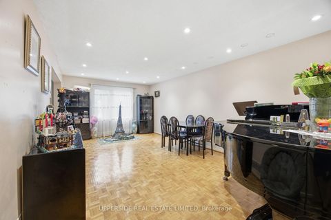 Photo 4 at 691 York Hill Boulevard, Yorkhill, Vaughan