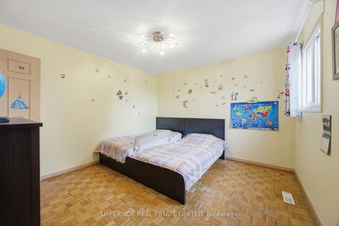 Photo 27 at 691 York Hill Boulevard, Yorkhill, Vaughan