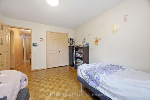 Photo 31 at 691 York Hill Boulevard, Yorkhill, Vaughan