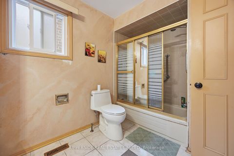 Photo 33 at 691 York Hill Boulevard, Yorkhill, Vaughan