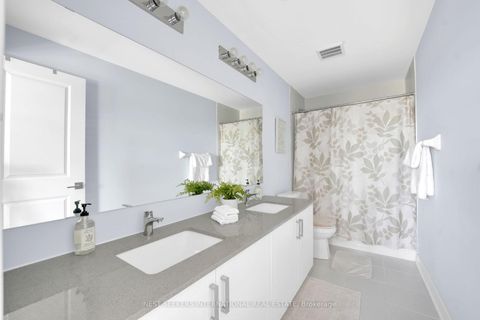 Photo 19 at 14 - 39 John Perkins Bull Drive, CFB, Toronto