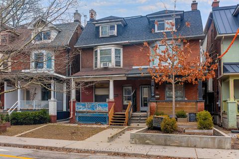 Photo 5 at 587 Palmerston Avenue, Annex, Toronto