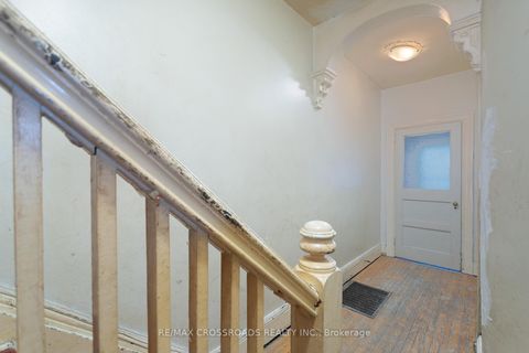 Photo 8 at 587 Palmerston Avenue, Annex, Toronto