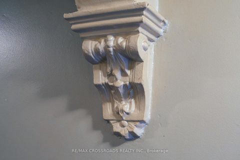 Photo 9 at 587 Palmerston Avenue, Annex, Toronto