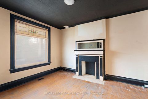 Photo 11 at 587 Palmerston Avenue, Annex, Toronto