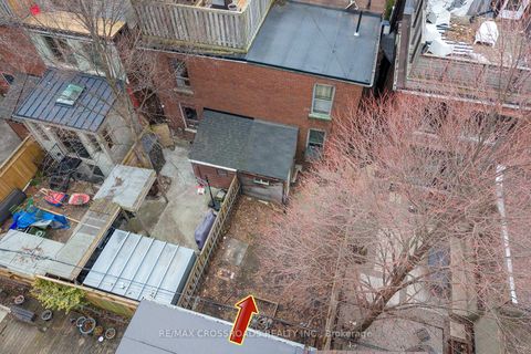 Photo 45 at 587 Palmerston Avenue, Annex, Toronto