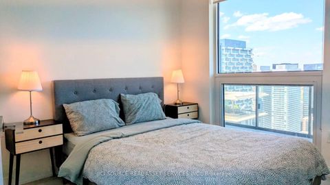 Photo 7 at 3210 - 39 Roehampton Avenue, Mount Pleasant West, Toronto
