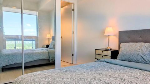 Photo 9 at 3210 - 39 Roehampton Avenue, Mount Pleasant West, Toronto