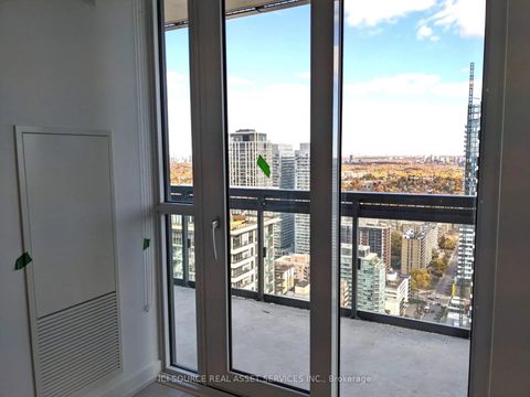 Photo 17 at 3210 - 39 Roehampton Avenue, Mount Pleasant West, Toronto