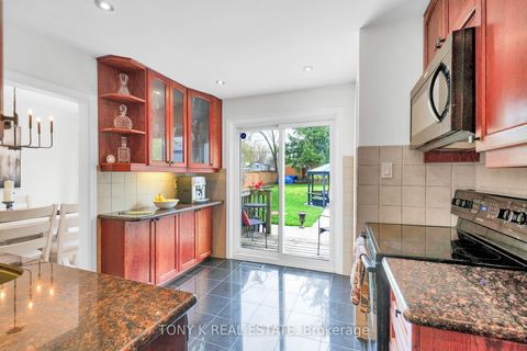 Photo 3 at 21 Martindale Road, Cliffcrest, Toronto