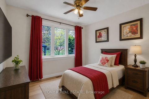 Photo 6 at 21 Martindale Road, Cliffcrest, Toronto