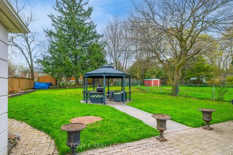 Photo 15 at 21 Martindale Road, Cliffcrest, Toronto
